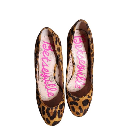 Betsey Johnson Leopard Print Heels with Purple Accents - Picture 9 of 12